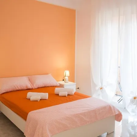 Spacious And Bright Private Balcony Fo Family Apartment Bari